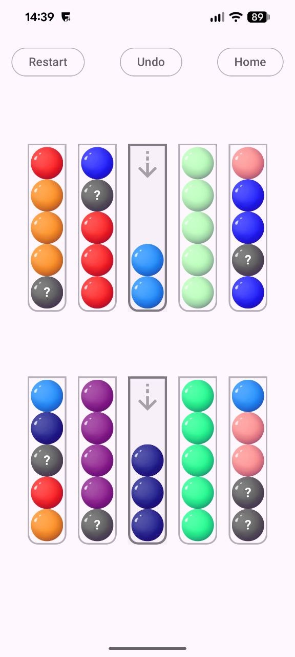 Color Sort Puzzle — gameplay with multiple tubes